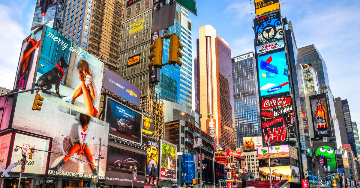 How to Personalize Advertisements | Personalized Ads | Chanel Ad